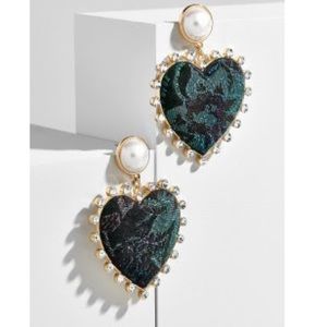 BaubleBar | AMALIA PEARL HEART DROP EARRINGS-MULTI